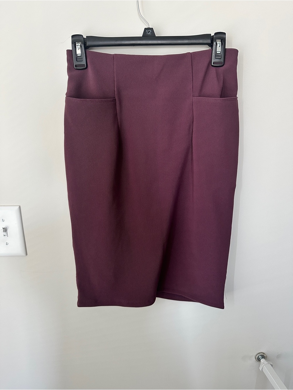 Snoga pencil skirt